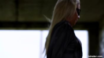 His piss will keep this bossy blonde warm Screencap 11 on www.sinx.com