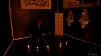 The Slimy Seance Screencap 1 on www.sinx.com