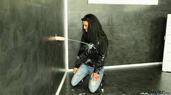 The Slimy Seance Screencap 10 on www.sinx.com