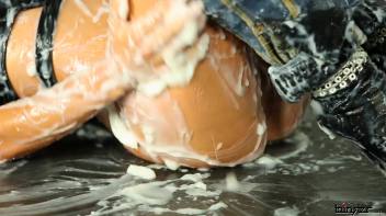 The Slimy Seance Screencap 105 on www.sinx.com