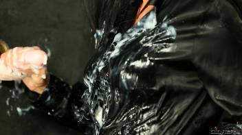 The Slimy Seance Screencap 15 on www.sinx.com