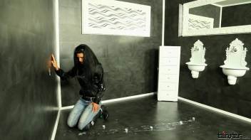 The Slimy Seance Screencap 8 on www.sinx.com