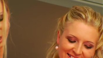 Holy Hotdog!!! Look at that Sausage! Screencap 8 on www.sinx.com