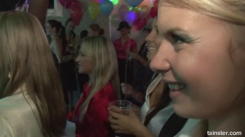 Welcome To The Mad House Part 1 - Cam 2 Screencap 6 on www.sinx.com