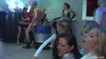 Welcome To The Mad House Part 1 - Cam 2 Screencap 68 on www.sinx.com