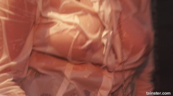 Soaked and Saucy! Screencap 21 on www.sinx.com