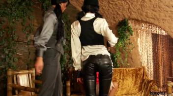 Demoltion Gurlz: The Demolition Of Carmen Croft Screencap 9 on www.sinx.com