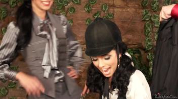 Demoltion Gurlz: The Demolition Of Carmen Croft Screencap 12 on www.sinx.com