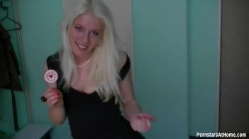 Sweet LolliCock Slut Screencap 4 on www.sinx.com