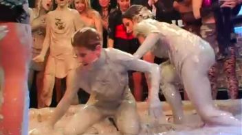 Gia vs. Katy Screencap 17 on www.sinx.com