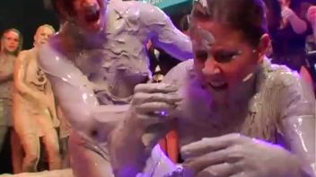 Gia vs. Katy Screencap 18 on www.sinx.com