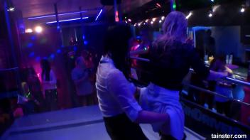 Fanatic Fuckfriends Part 5 - Shower Cam Screencap 97 on www.sinx.com