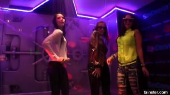 Fanatic Fuckfriends Part 5 - Shower Cam Screencap 114 on www.sinx.com