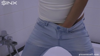 Hot Babe Caught Wetting Her Denim Jeans Screencap 28 on www.sinx.com