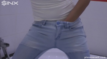 Hot Babe Caught Wetting Her Denim Jeans Screencap 30 on www.sinx.com