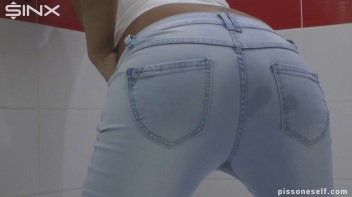 Hot Babe Caught Wetting Her Denim Jeans Screencap 42 on www.sinx.com