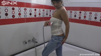 Hot Babe Caught Wetting Her Denim Jeans Screencap 65 on www.sinx.com