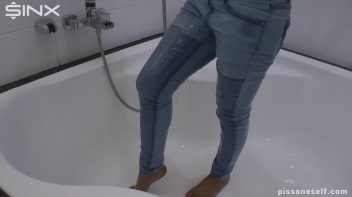 Hot Babe Caught Wetting Her Denim Jeans Screencap 68 on www.sinx.com