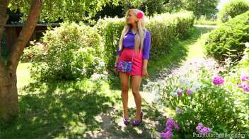 Waking Up To A Dream Screencap 1 on www.sinx.com