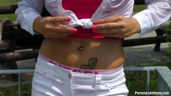 Post Rollerblading Wet-Down Screencap 45 on www.sinx.com