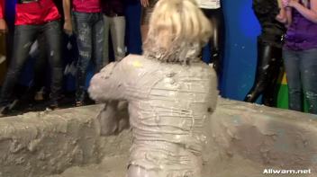 Double Mud Threat Screencap 60 on www.sinx.com