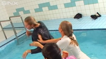 Bitches Bout, WAM Catfighting Babes Screencap 32 on www.sinx.com