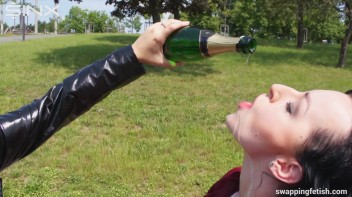 Cuties Drink Champagne Second Hand - Cam 2 Screencap 24 on www.sinx.com