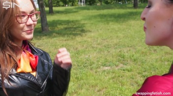 Cuties Drink Champagne Second Hand - Cam 2 Screencap 33 on www.sinx.com