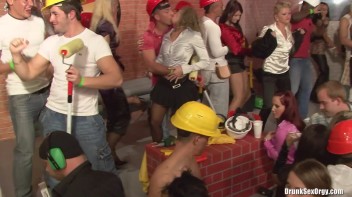 Hard Hat Hos Part 1 - Main Edit Screencap 16 on www.sinx.com