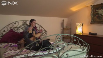 Babes Settle Their Argument In The Bed Screencap 24 on www.sinx.com