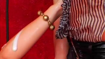 Wet and Greasy Screencap 35 on www.sinx.com