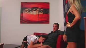 Blonde-Brunette Combo Screencap 37 on www.sinx.com