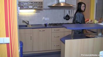 She Really, Really Loves Yogurt Screencap 2 on www.sinx.com