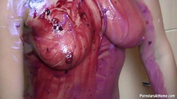 She Really, Really Loves Yogurt Screencap 64 on www.sinx.com