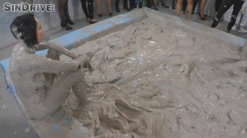 Muddy Wrestling: Real Sisters Showdown: Sheila Cooper vs. Lili Bluberry Screencap 39 on www.sinx.com