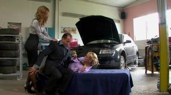 Let The Piss Rain Down Screencap 16 on www.sinx.com