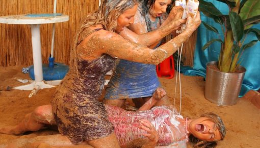 Latest deal - Soapy Battle Only Creates a Mess