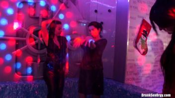 Holiday Hotties Part 4 - Shower Cam Screencap 97 on www.sinx.com