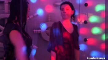Holiday Hotties Part 4 - Shower Cam Screencap 98 on www.sinx.com