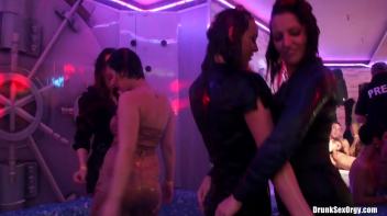 Holiday Hotties Part 4 - Shower Cam Screencap 115 on www.sinx.com