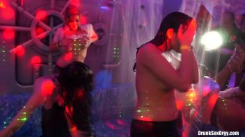 Holiday Hotties Part 4 - Shower Cam Screencap 19 on www.sinx.com
