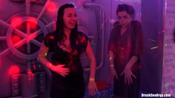 Holiday Hotties Part 4 - Shower Cam Screencap 82 on www.sinx.com