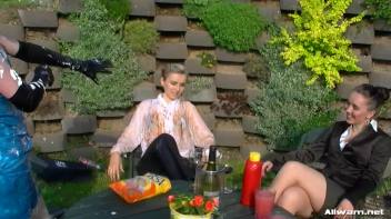 Messed Up and Hosed Down Screencap 26 on www.sinx.com