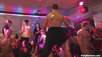 Party Hardcore Gone Crazy Vol. 33 Part 4 - Cam 4 Screencap 97 on www.sinx.com