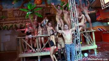 Orgy Island Part 2 Screencap 118 on www.sinx.com