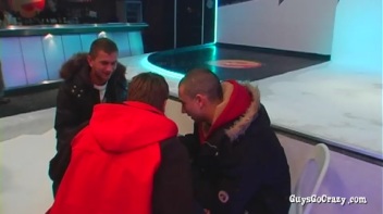 Jizz Blizzard Part 1 - Cam 1 Screencap 6 on www.sinx.com