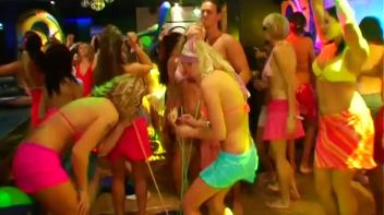 Bay Crotch Part 1 - Cam 3 Screencap 45 on www.sinx.com