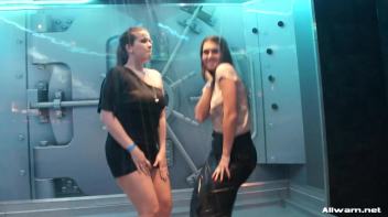 Soaking Wet Sexy Dancing Screencap 24 on www.sinx.com