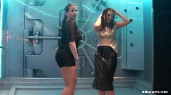 Soaking Wet Sexy Dancing Screencap 30 on www.sinx.com