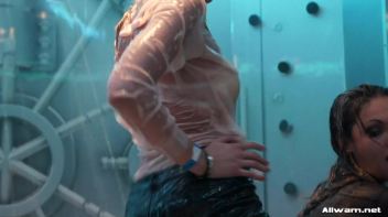 Soaking Wet Sexy Dancing Screencap 50 on www.sinx.com